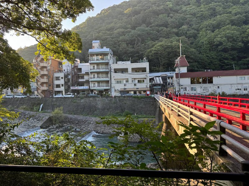 傍晚了，回房间歇会儿傍晚了，回房间歇会儿