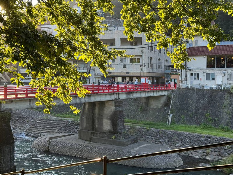 傍晚了，回房间歇会儿傍晚了，回房间歇会儿